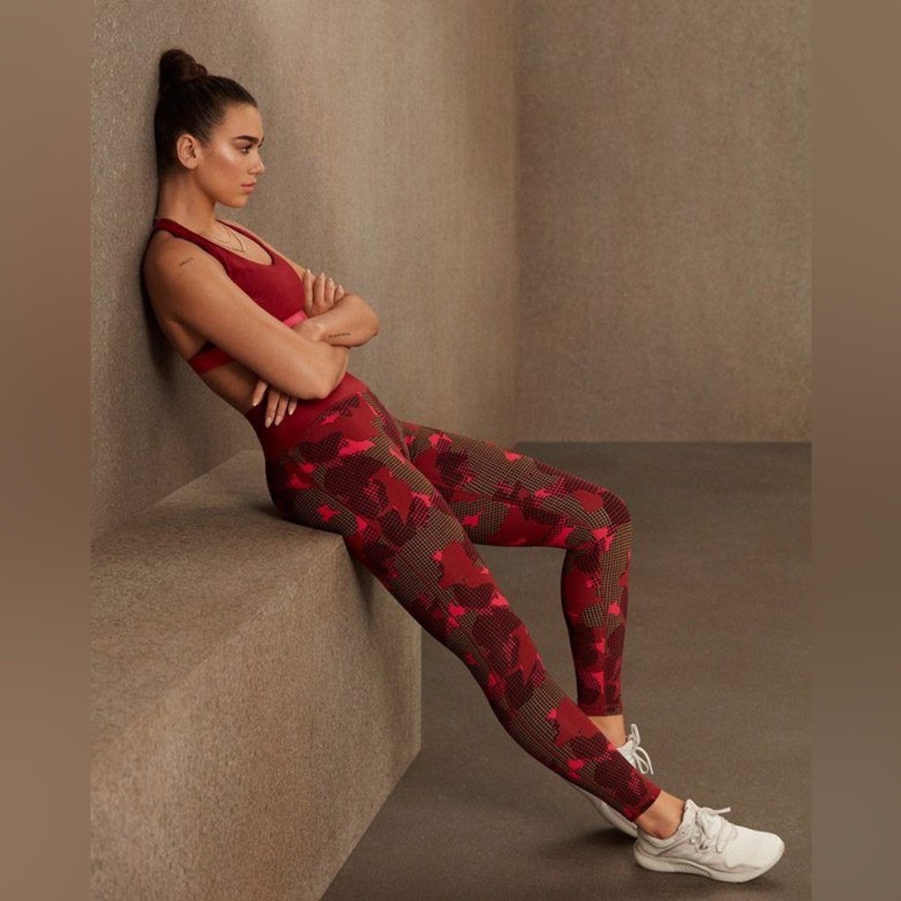 Adidas Women’s Statement Collection Fitness Bra and Leggings Set / Size Medium